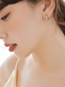  Luxurious natural mother-of-pearl hoop earrings