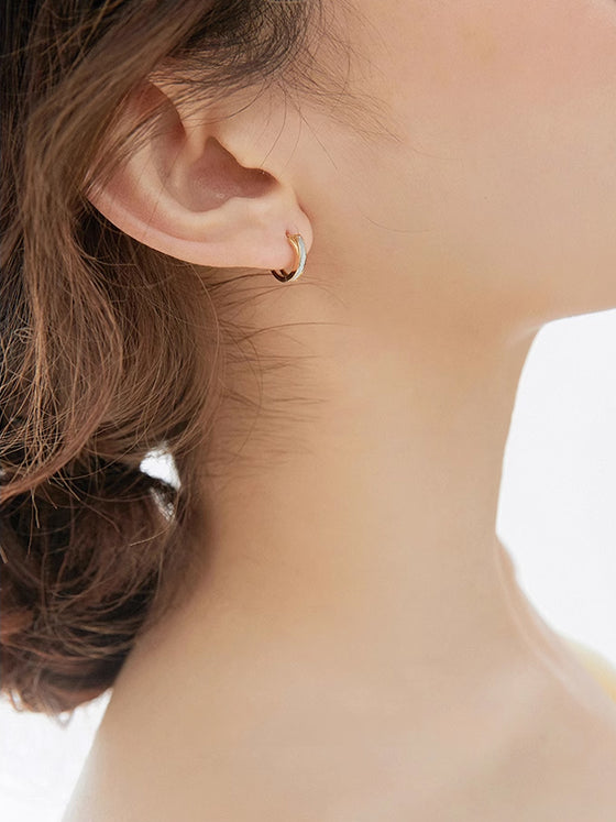 Luxurious natural mother-of-pearl hoop earrings