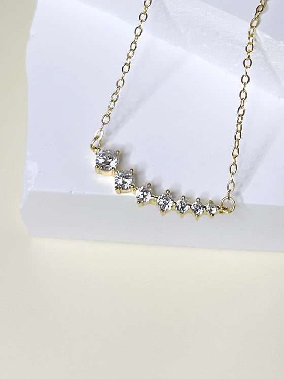 Gold Luxe Smiling Diamond Necklace